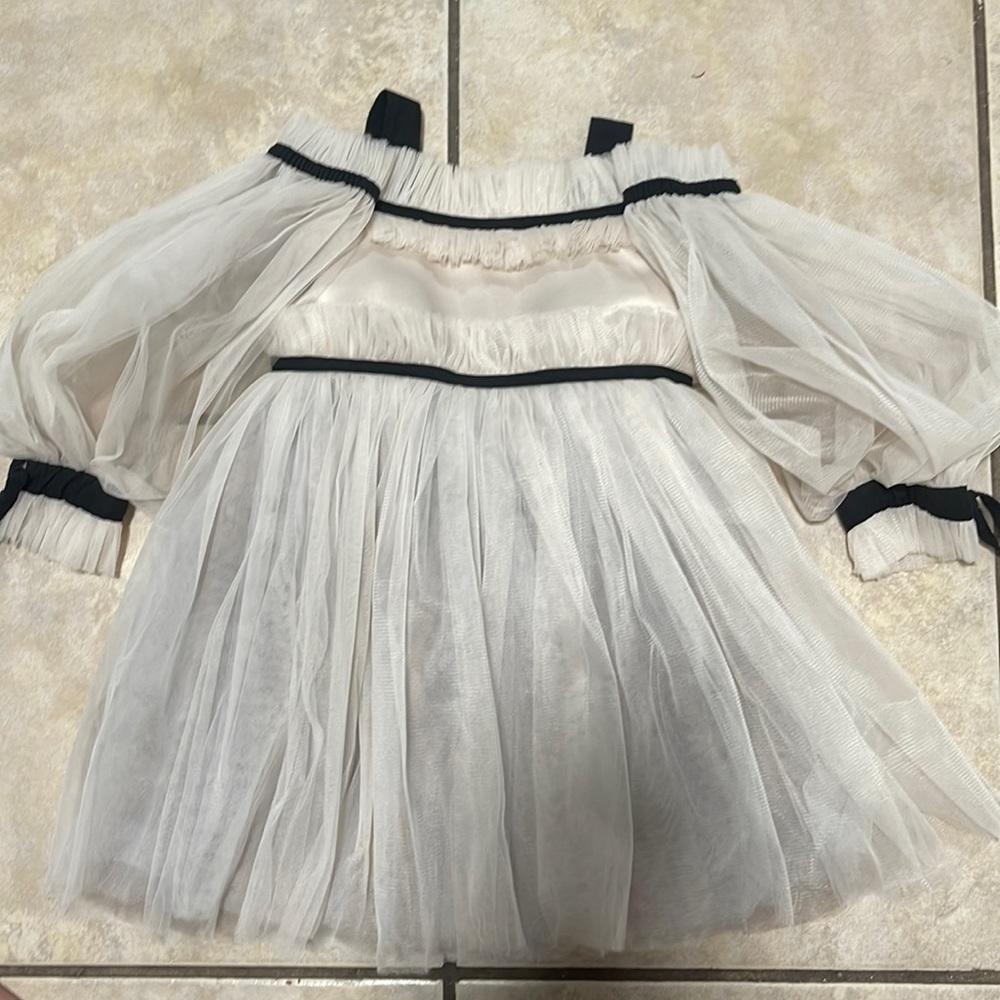 Coco Caramel Tulle Dress
PETITE MAISON KIDS 2t